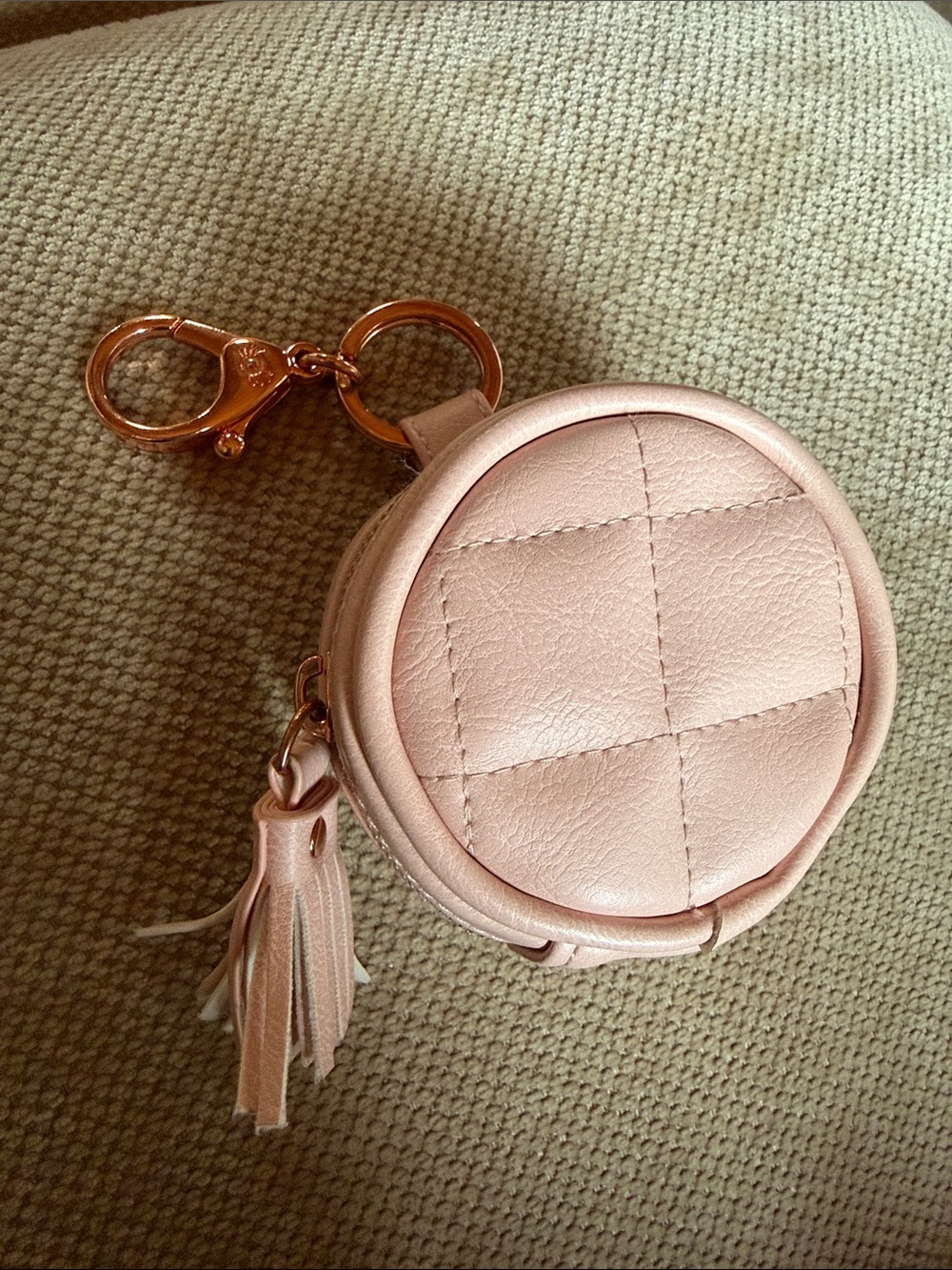 Itzy Ritzy Pacifier Holder/Diaper Bag Accessory